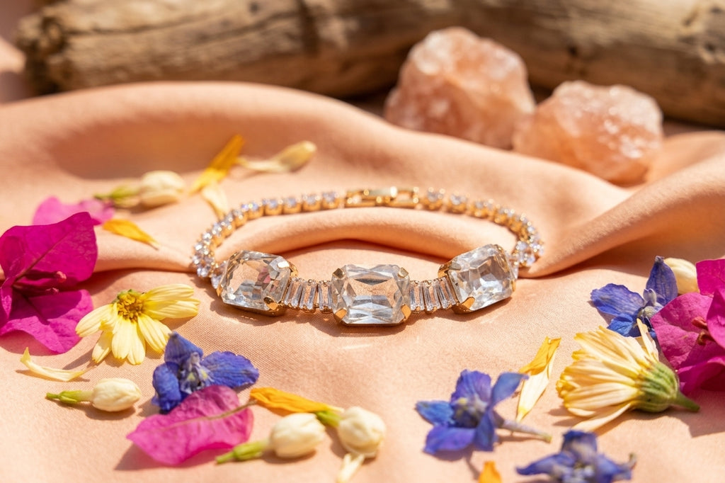 The Luminary Bracelet Captured Light, Timeless Grace💝